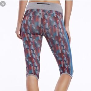 Fabletics rio run printed crop leggings